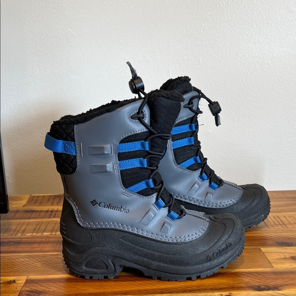 Columbia Black and Blue Snow Boots